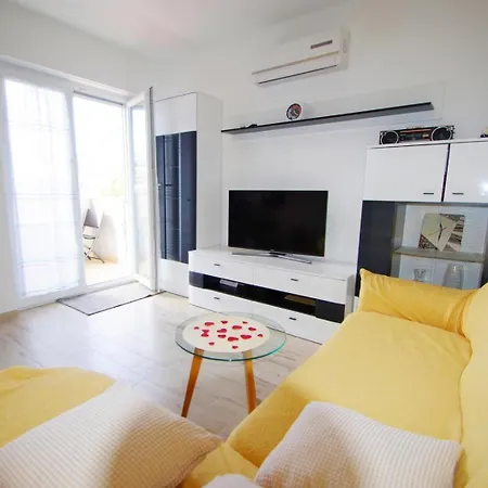 Cony And Tara Апартаменты *