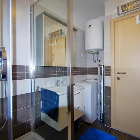 Cony And Tara Пула