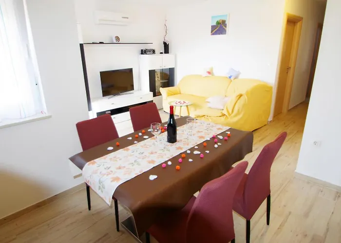 Cony And Tara Apartamento Pula