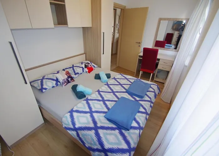 Cony And Tara Apartament *